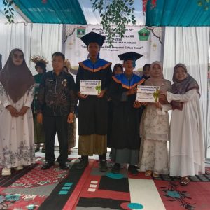 🌙 AL-QUR’AN MENGALIR DI TENGAH SEMANGAT OLAHRAGA: SMAN 4 SUMBAR GELAR WISUDA TAHFIDZ PERDANA