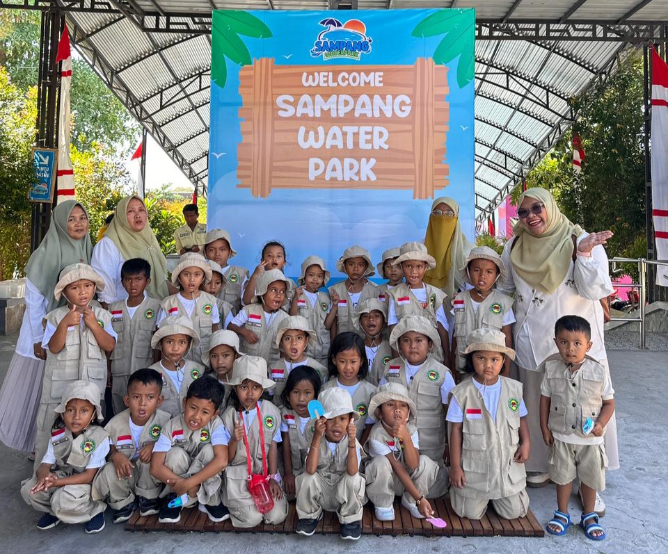 TK Darul Hikam Desa Madupat Kec.Camplong Beri Dukungan dan Ucapan HUT Ke – 3 Kepada Sampang Water Park