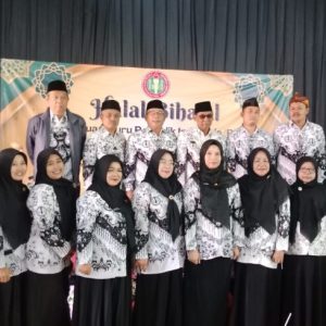 Kegiatan Foto : PGRI KECAMATAN TAMANSARI GELAR HALAL BIHALAL IDUL FITRI 1447 H.