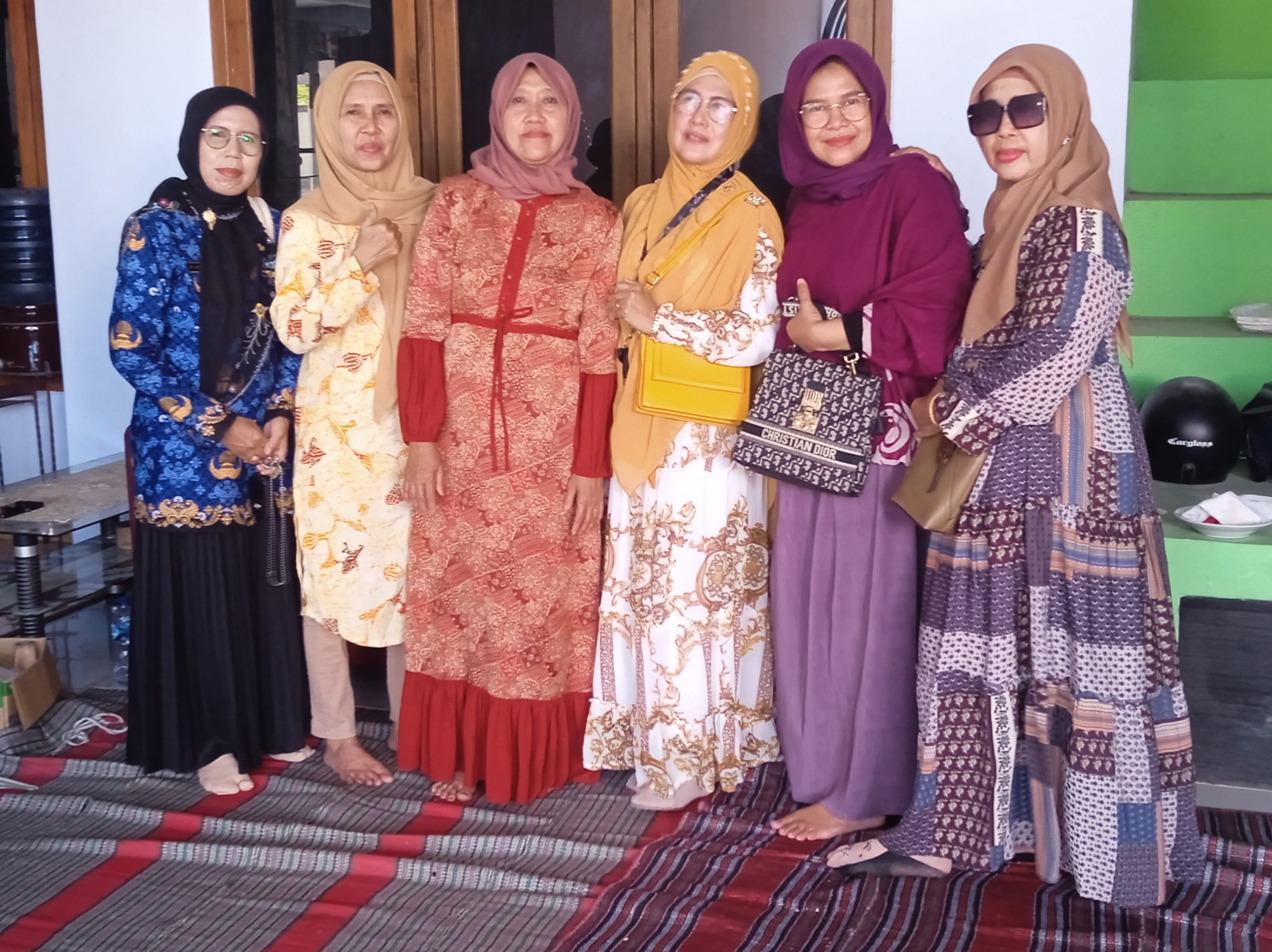 Group Emak Emak Yang Tergabung di Gank KaPaK SMANSA 88 Berikan Dukungan Dan Ucapan HUT Ke – 3 Kepada Sampang Water Park