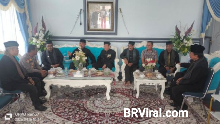 🛡️🔥 Membentengi Moral: LKAAM SUMBAR Serukan Hukum Adat Basmi Penyakit Masyarakat