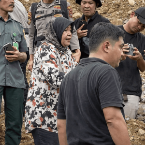 ⚖️🏗️ Tanah Bersitekan: Eksekusi Flyover Sitinjau Lauik Tuntas, Namun Kejujuran Hukum Dipertanyakan