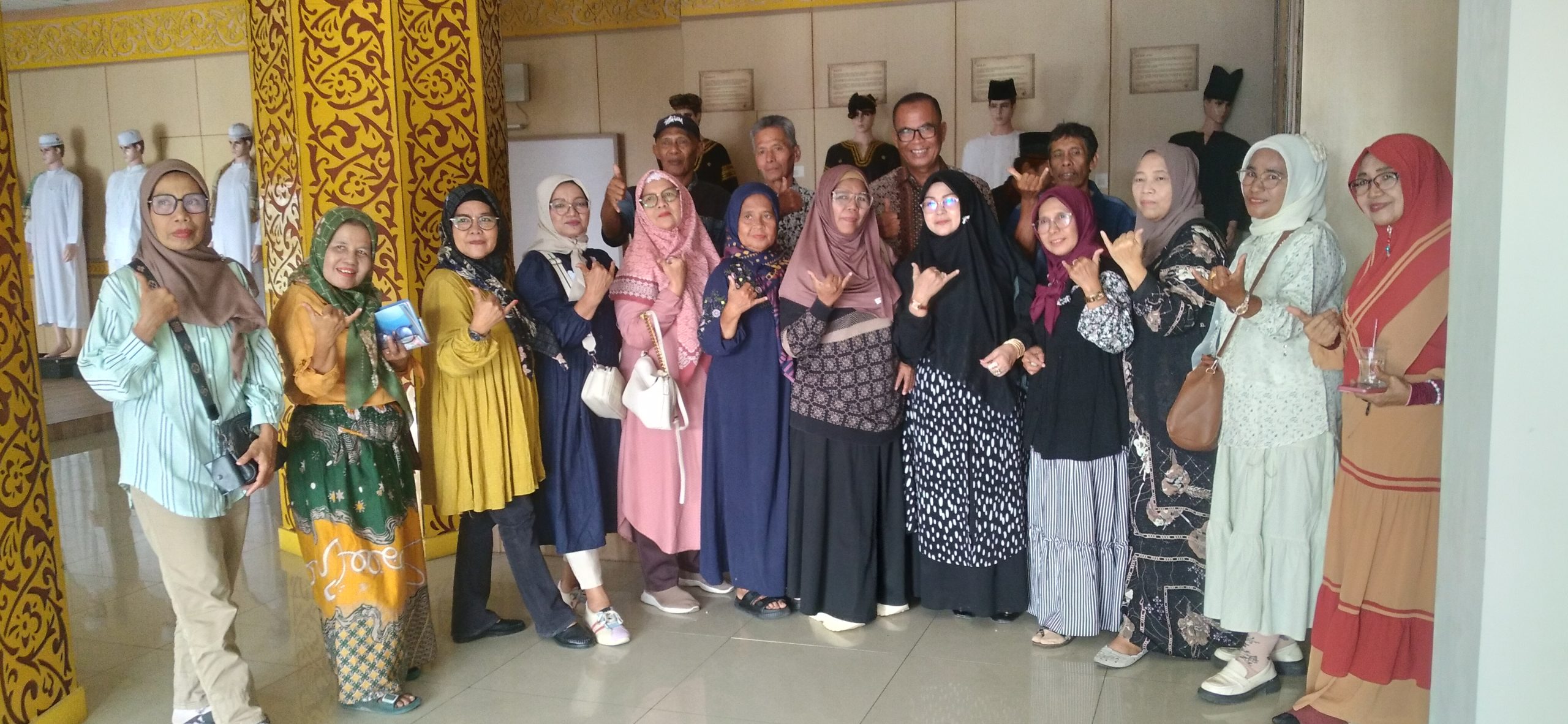 🕌 KEHANGATAN PERTEMUAN SUKU MELAYU: Menjahit Kembali Ikatan SMB, Menjaga Nyala Adat Tetap Menyala