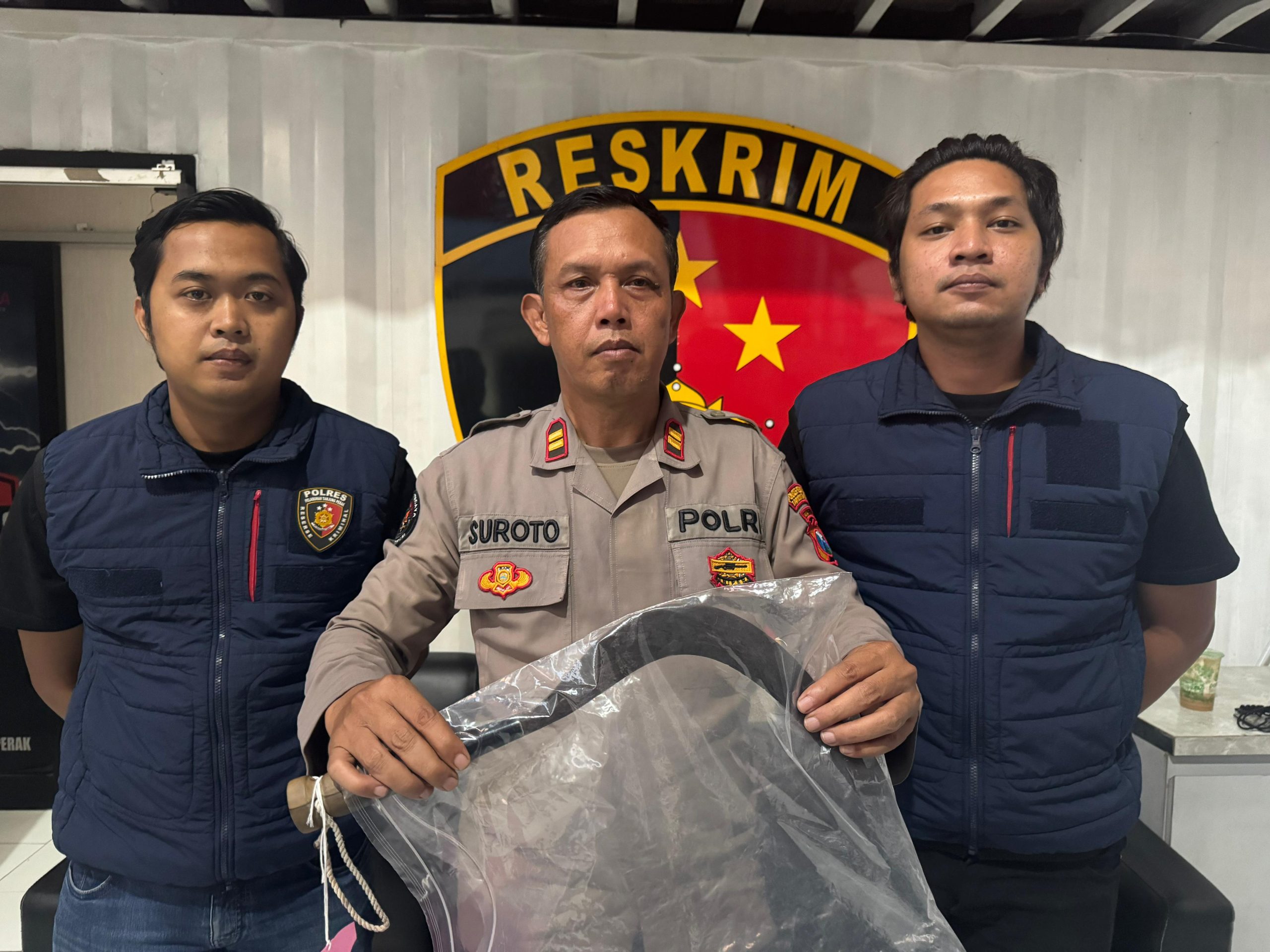 Polres Pelabuhan Tanjung Perak Amankan Tersangka Kasus Pembunuhan di Wonokusumo Surabaya