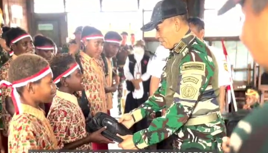 Koops TNI Habema Gelar Bhakti Pertiwi Hardiknas 2026 di SDN 1 Pomako