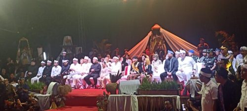Kegiatan Foto : Kirab Budaya Milangkala Tatar Sunda di Bogor, Dedi Mulyadi Pimpin Arak-arakan dengan Kuda Putih