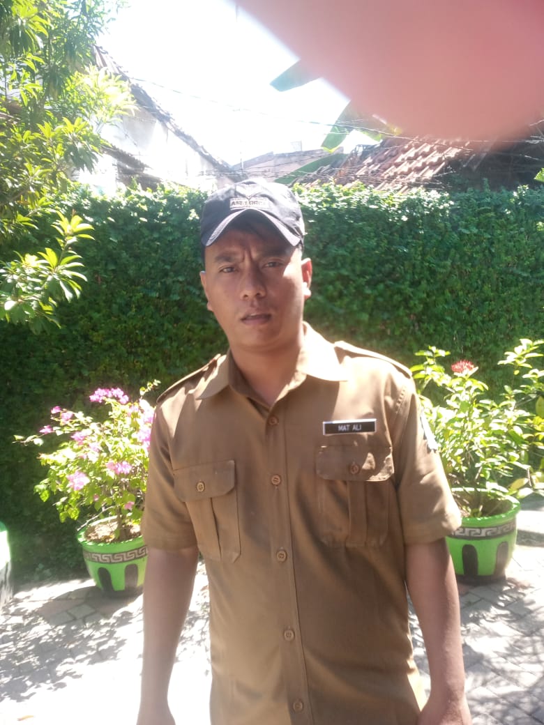 Wartawan tersinggung!staf sman7 surabaya diduga keluarkan ucapan tak etis saat konfirmasi