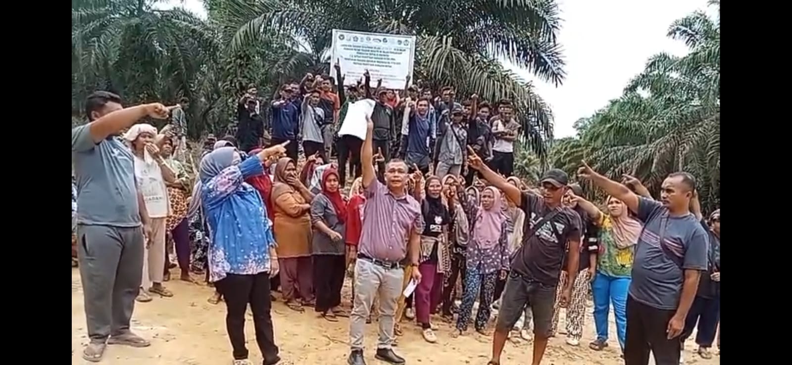 Masyarakat Luat Unterudang Minta Kapoldasu Naikkan Laporan Warga ke Tingkat Penyidikan