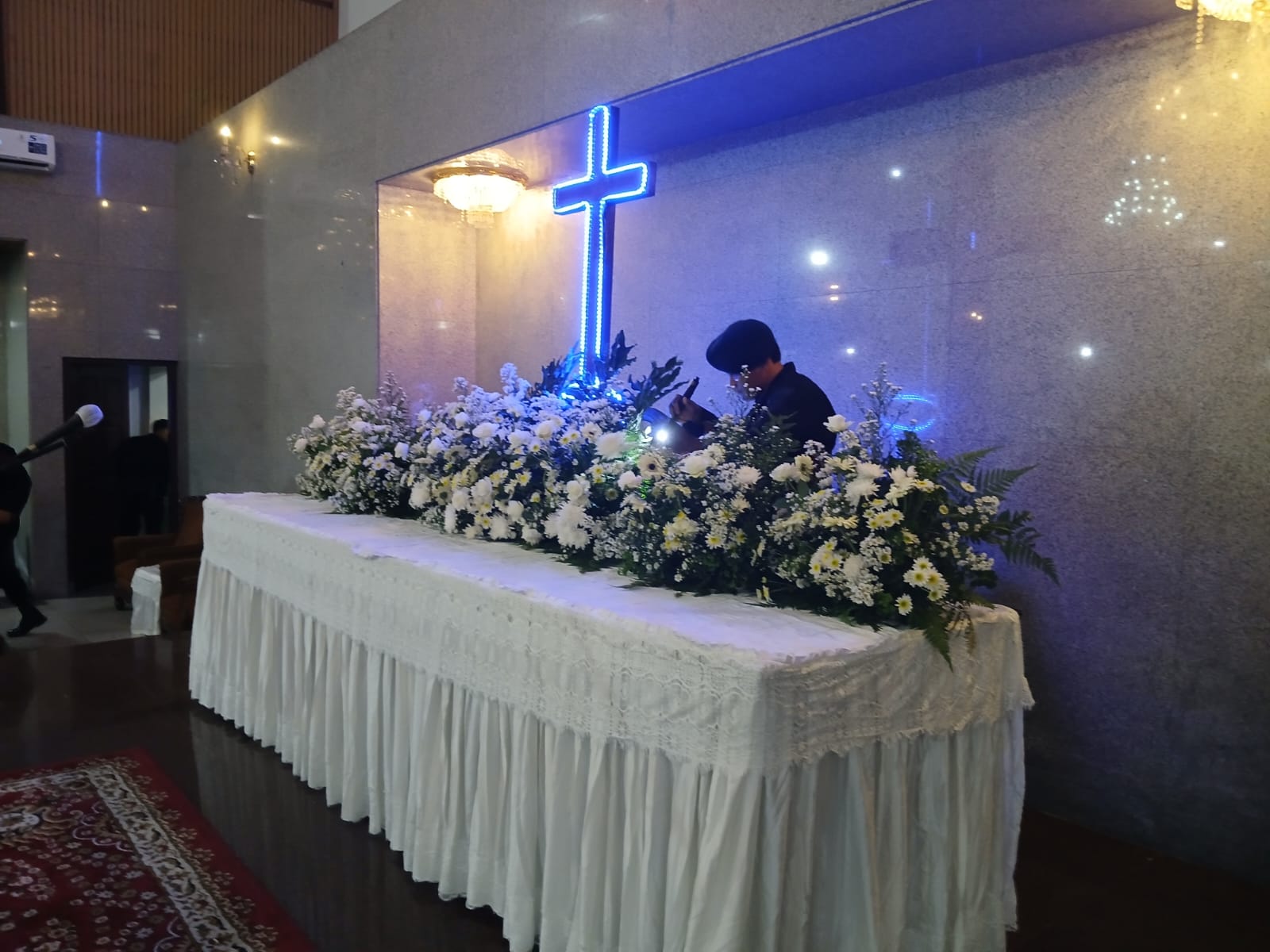 Jelang Perayaan Kenaikan Yesus Kristus, Tim Jibom Gegana Brimob Sumut Lakukan Sterilisasi Sejumlah Gereja di Medan