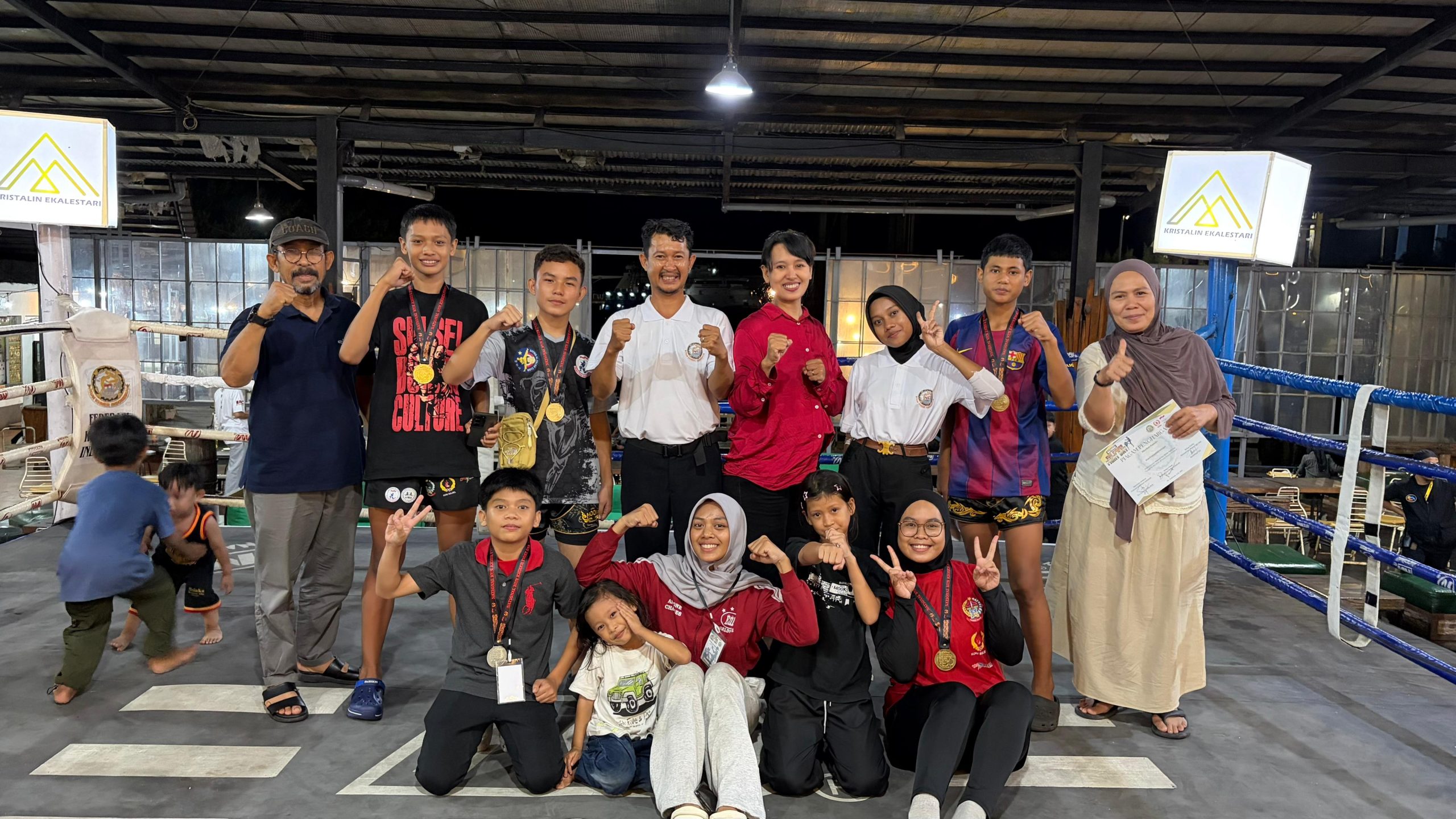 Atlet Kun Khmer Bantaeng Borong 4 Emas dan 1 Perak di National Kun Khmer Fight Day Makassar
