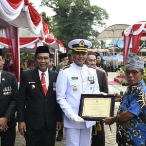 Danlanal Banjarmasin Pimpin Upacara HUT Ke-77 Proklamasi Pemerintahan Gubernur Tentara ALRI Divisi IV Pertahanan Kalimantan Tahun 2026