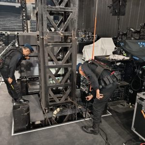 Brimob Metro Jaya Sterilisasi Venue Konser One Ok Rock di Senayan, Pastikan Indonesia Arena Aman