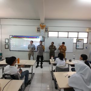 Cegah Tawuran dan Bullying, Polsek Tambora Edukasi Pelajar Lewat Police Goes To School