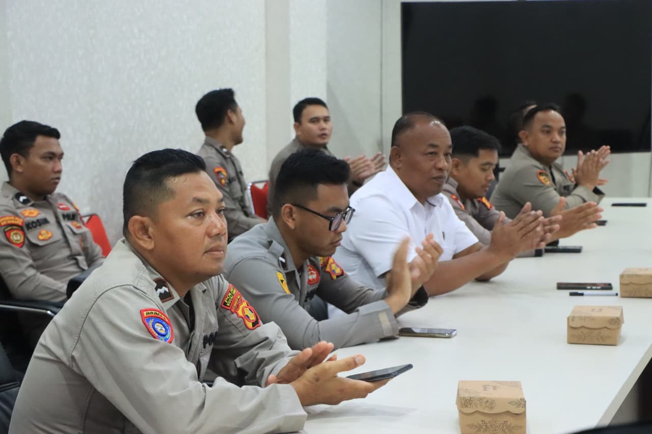 HUMAS POLRES KUTIM GELAR MEDIA RELATIONS DEMI TINGKATKAN KEMAMPUAN PERSONEL HUMAS POLSEK