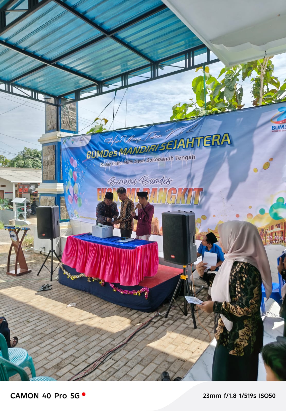 Banjir Hadiah di Acara Ultah ke – 2 Bumdes Mandiri Sejahtera Desa Sokobanah Tengah