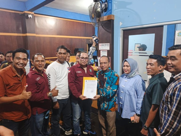 Izin Fakultas Hukum Dicabut, Mahasiswa Universitas Sjakhyakirti Datangi Rektorat dan Tuntut Kepastian