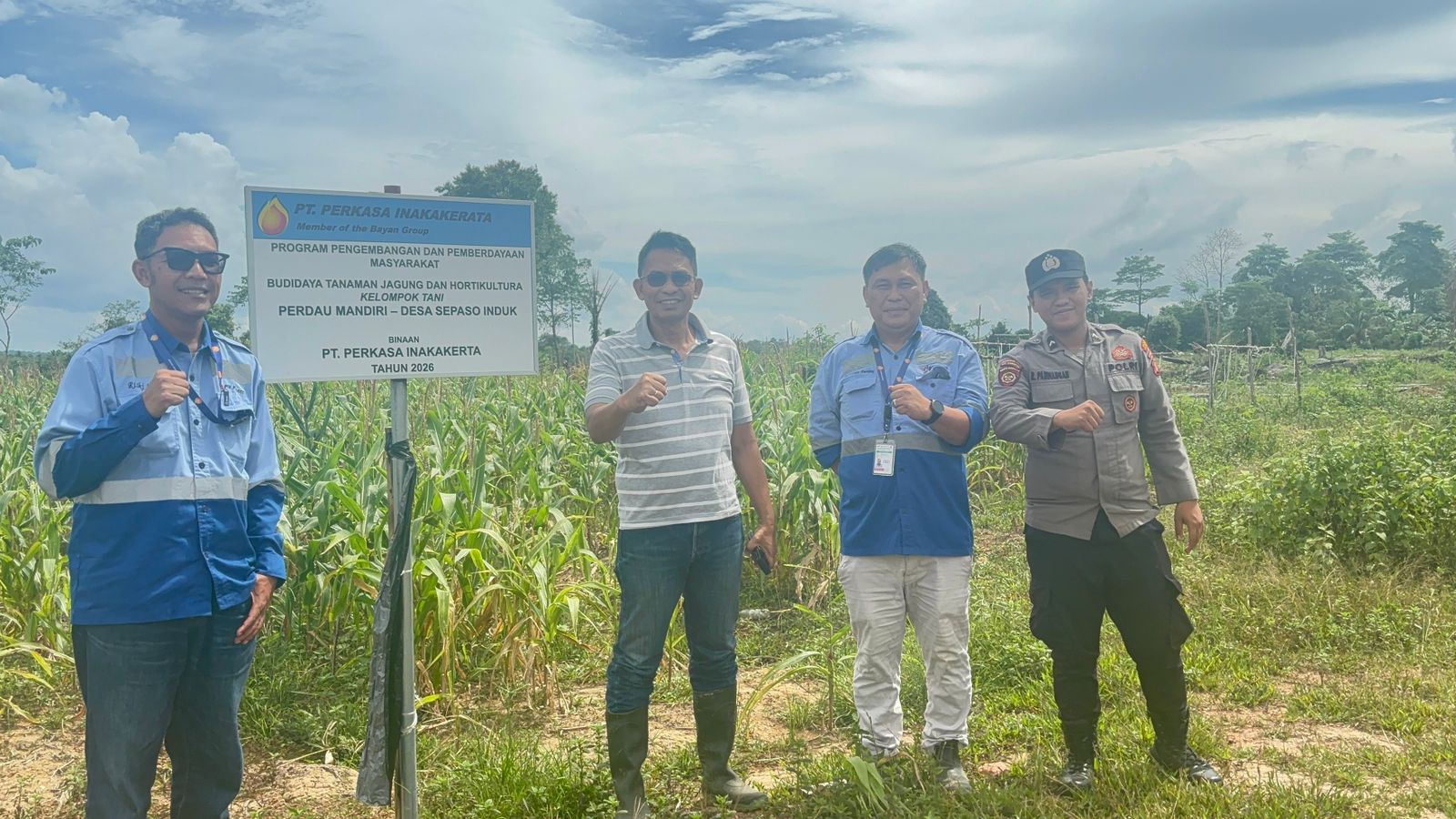 Polsek Bengalon Tinjau Perkembangan Jagung dan Persiapan Tanam Semangka Di Desa Sepaso