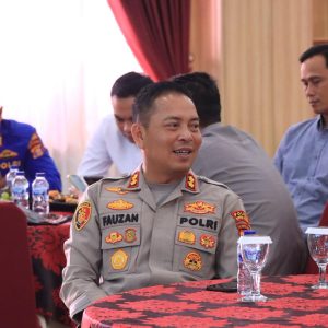 KAPOLRES KUTIM IMBAU MASYARAKAT WASPADA BANJIR AKIBAT CURAH HUJAN TINGGI