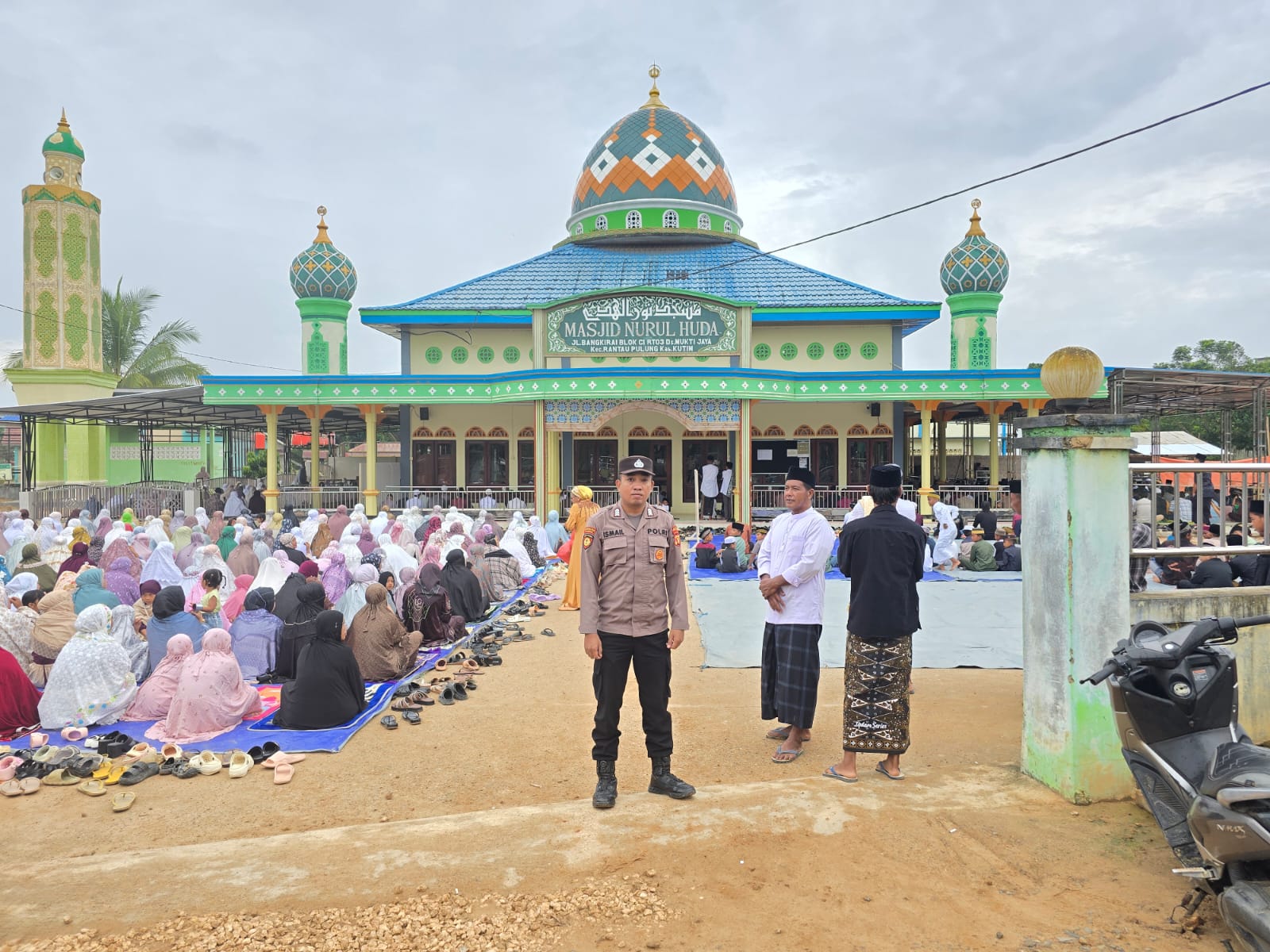 POLSEK RANTAU PULUNG AMANKAN SHOLAT IDUL ADHA 1447 H, BERJALAN AMAN DAN KONDUSIF