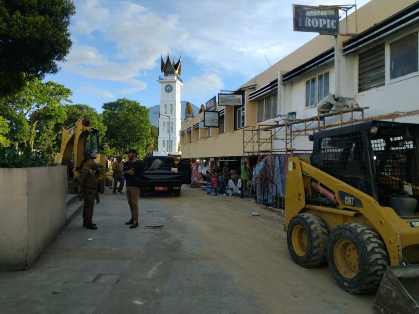 Walikota Bukittinggi Pimpin Langkah Penataan: Ketertiban Berpelukan dengan Kemanusiaan
