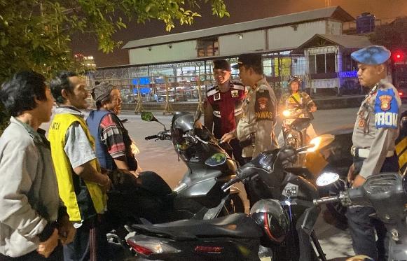 PATROLI MALAM CIPTA KONDISI, ANTISIPASI GANGGUAN KAMTIBMAS DI WILAYAH PELABUHAN