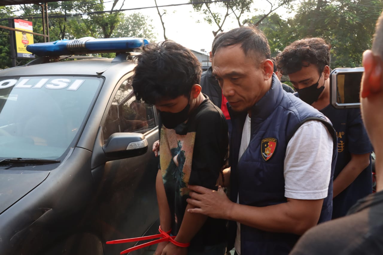 Komplotan Pencurian Kekerasan Modus Tuduh Korban Aniaya Keluarga Dibekuk Polsek Cengkareng