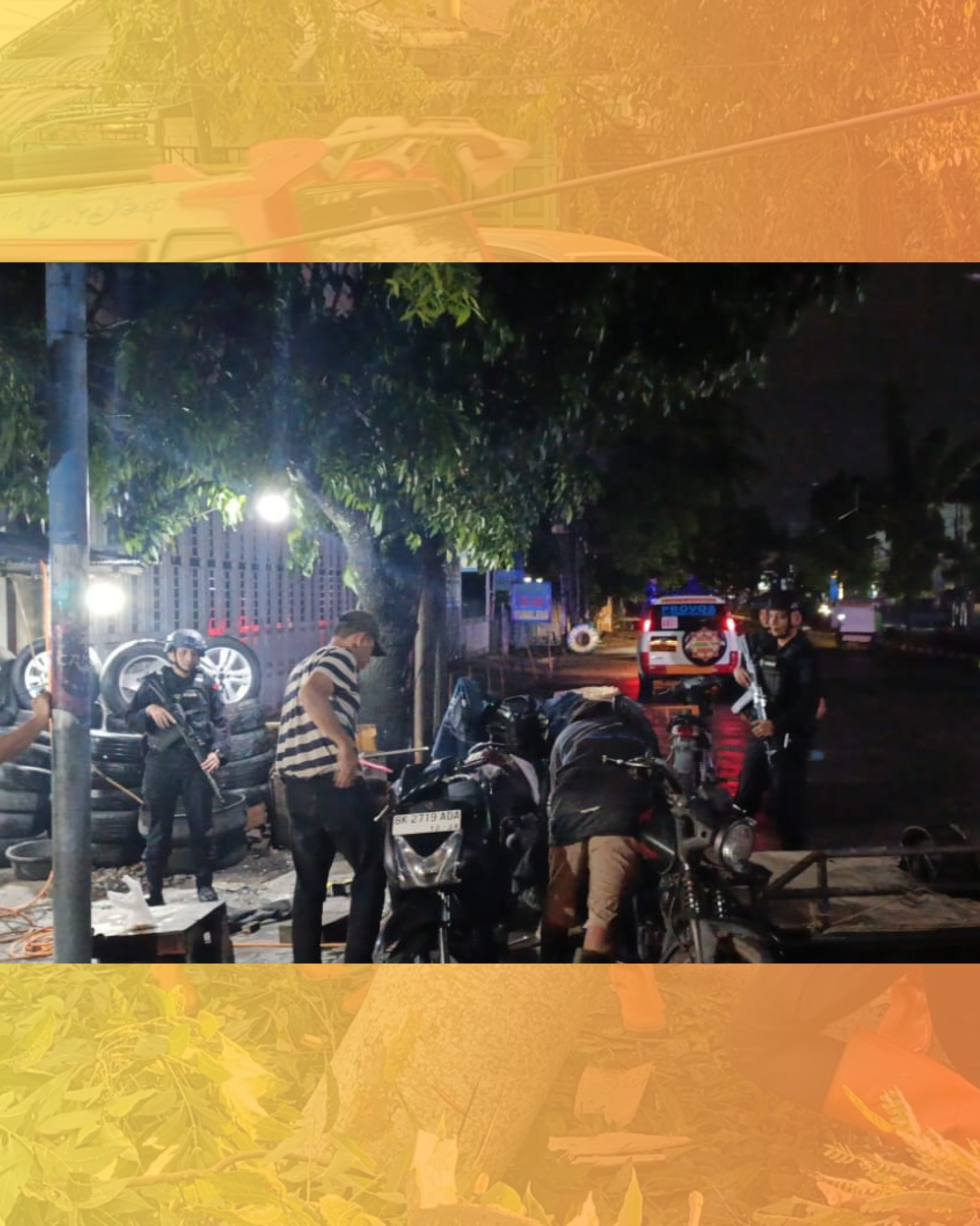 Patroli Dini Hari Brimob Sumut Perkuat Keamanan Kota Medan, Sambangi Pos Kamling dan Pelaku UMKM