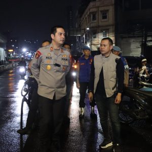 Wakapolres Jakbar Pimpin Razia dan Patroli Mobile, Dua Orang Pembawa Obat Terlarang Diamankan