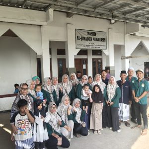 Semangat Gotong Royong Warnai Idul Adha di Masjid Al-Jihadun Mukhlisin, 2 Sapi dan 6 Kambing Disembelih