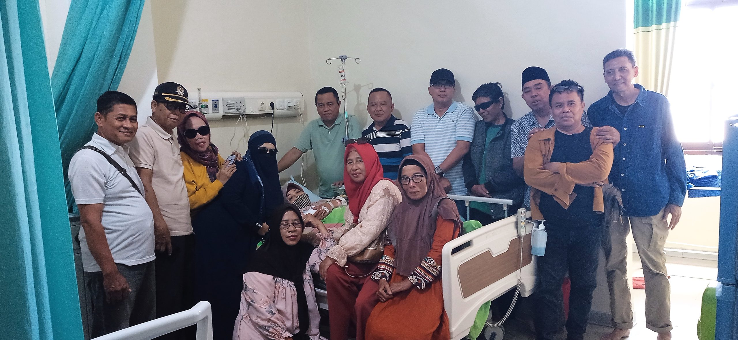 Tretan Alumni SMANSA 88 Berikan Dukungan dan Doa Kesembuhan Kepada Hermin Sultan Jelang Operasi Pasca Kecelakaan