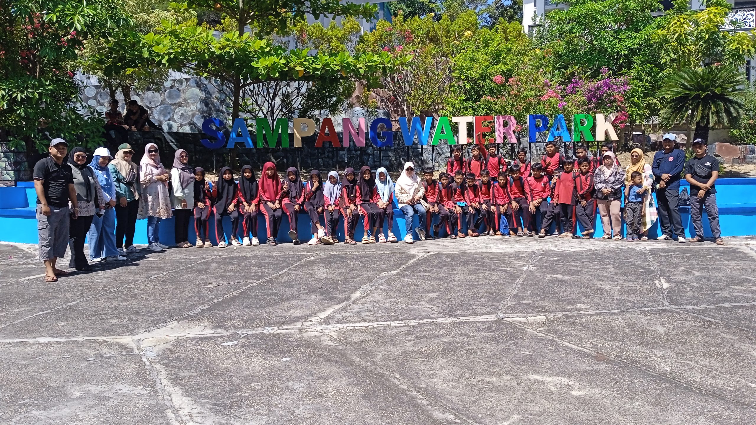 UPTD SDN Jangkar 1 Tanah merah  Bangkalan Madura Pilih Sampang Water Park Sebagai Tujuan Wisata