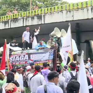 “Ingatkan Janji Politik & Amanat Konstitusi, Ribuan Guru Madrasah ‘Ketuk Pintu’ DPR: Kesejahteraan Kami Bukan Kemewahan, Tapi Hak Negara”