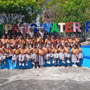 TK Zahratuttullab Camplong Pilih Sampang Water Park Sebagai Tujuan Favorit