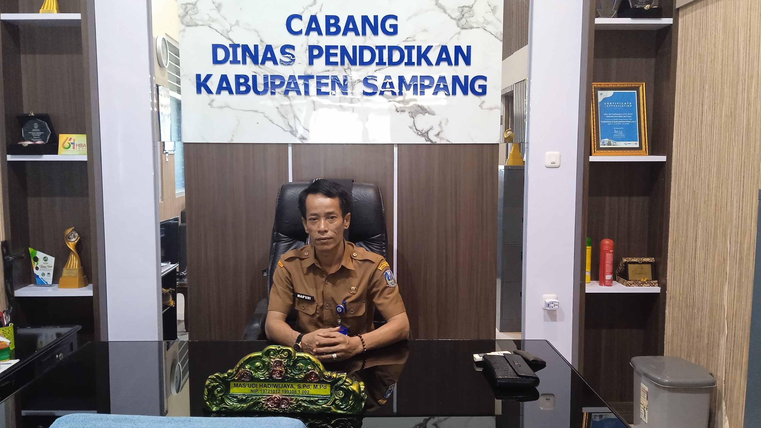 Kepala Cabang Dinas Pendidikan Kabupaten Sampang Rekomendasikan Kolam Sampang Water Park Untuk Lomba Renang