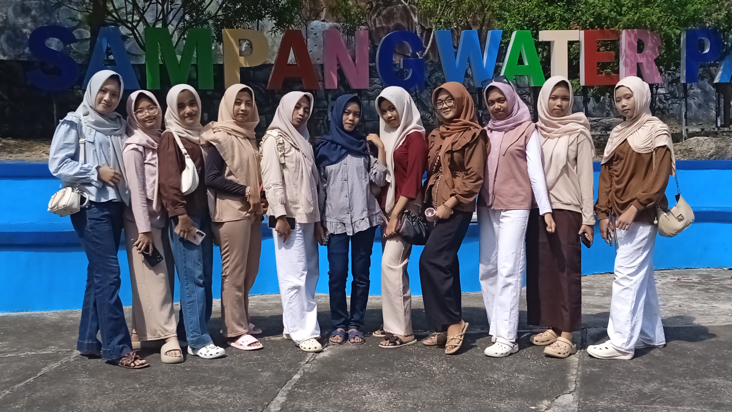 Group Pakslapak Healing Random Asal Pamekasan Ramaikan Sampang Water Park Dihari Plus 2 Lebaran Idul Adha 1447 H / 2026