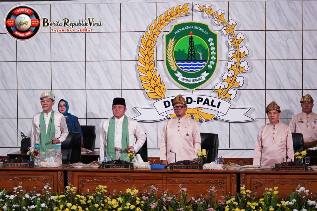 Wabup Ogan Ilir hadiri paripurna istimewa HUT ke-13 PALI bersama Gubernur Sumsel