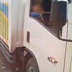 SUPIR TRUK MENINGGAL DUNIA SAAT NGANTRI MINYAK DI KIOS SEMBAWA