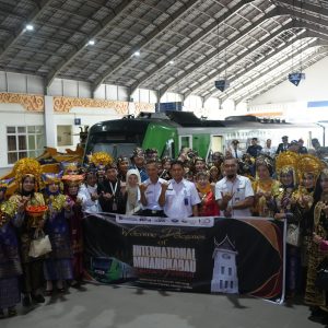 ✨ SAJAK DAN WARNA MINANG MERANGKAI DUNIA DI STASIUN ✨