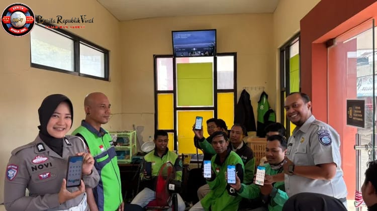 Satlantas Polres Sumenep dan Jasa Raharja Edukasi Pengemudi Ojol, Kenalkan Aplikasi JRku