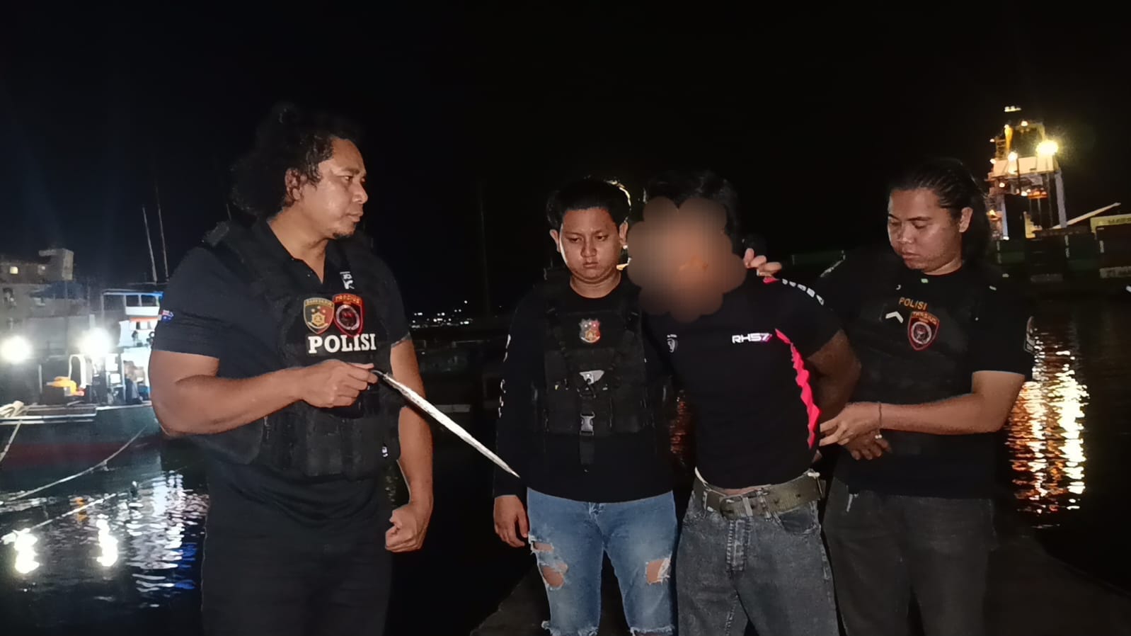 Bawa Pisau Badik, Seorang Pria Diamankan Tim Tarsius Polres Bitung di Aertembaga