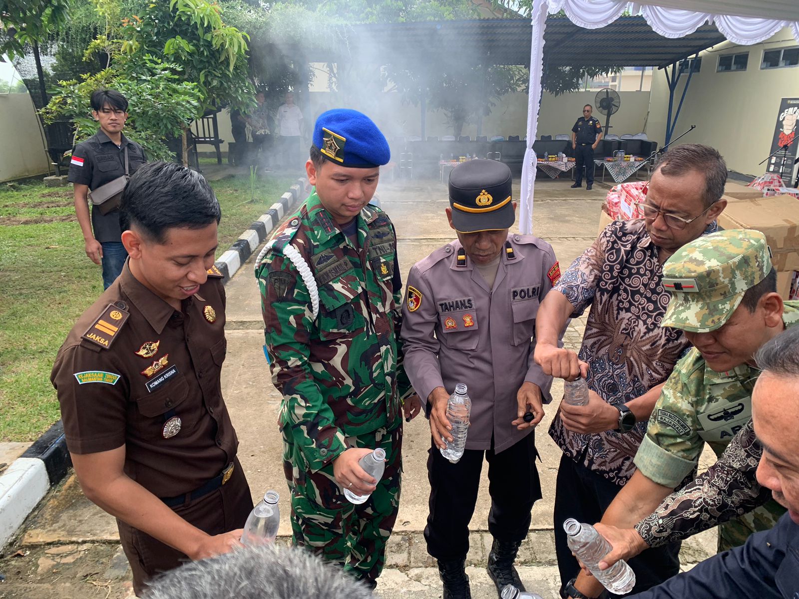 Polres Kutim Dan Bea Cukai Musnahkan Ribuan Barang Ilegal