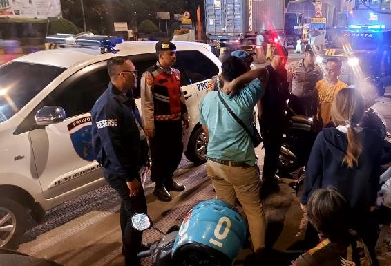 Jaga Jakarta Jaga Priok, Patroli Cipta Kondisi Polres Pelabuhan Tanjung Priok Perkuat Kamtibmas dan Antisipasi Kejahatan Jalanan