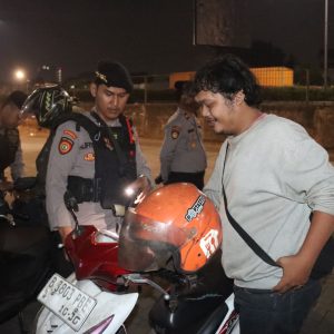 Jaga Kondusifitas, Polisi Sisir Titik Rawan Di Jakarta Barat Hingga Dini Hari
