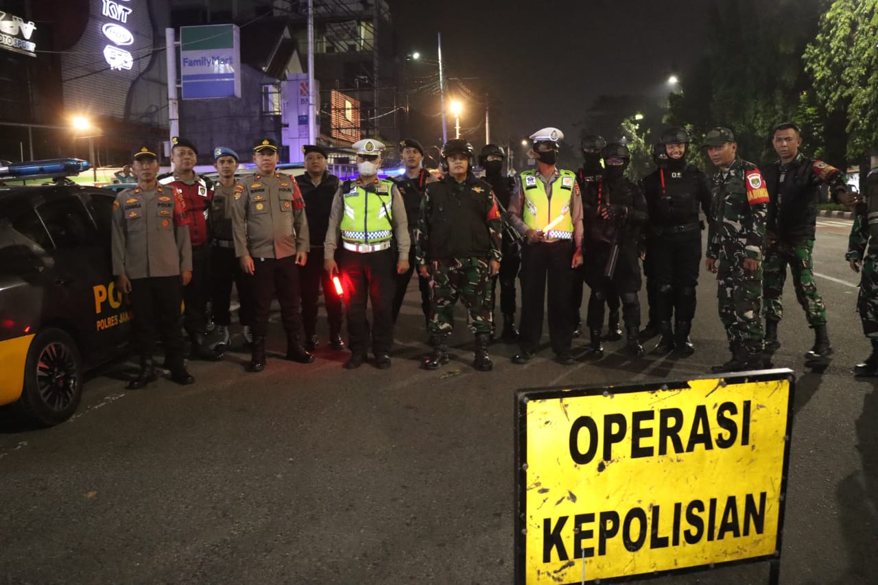 Cegah Curas, Curat, dan Curanmor, Polres Metro Jakarta Barat Intensifkan Patroli hingga dini hari