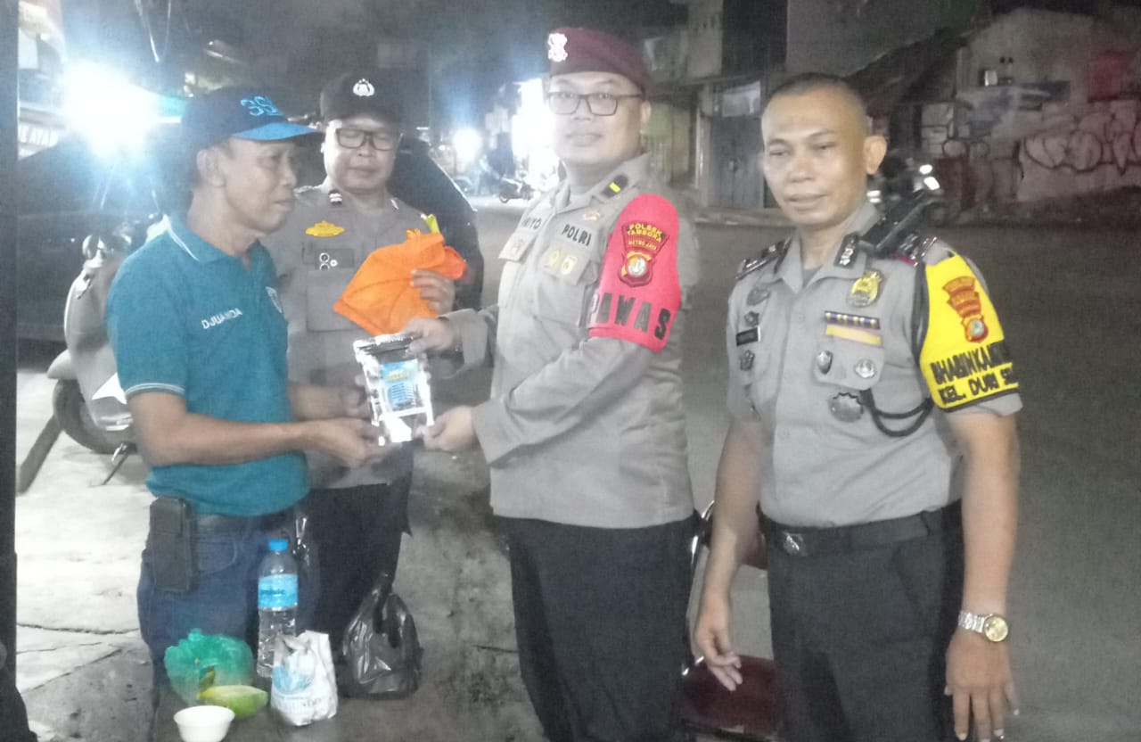 Polsek Tambora Perkuat Kedekatan dengan Warga Melalui Program Jaga Jakarta On The Spot di Pekojan