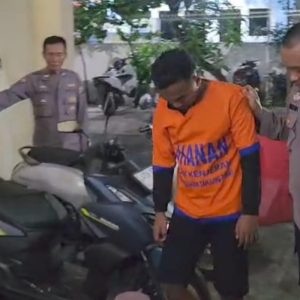 Polsek Kenjeran Amankan Dua Pencuri HP Modus Tagih Utang di Kos Kalilom”