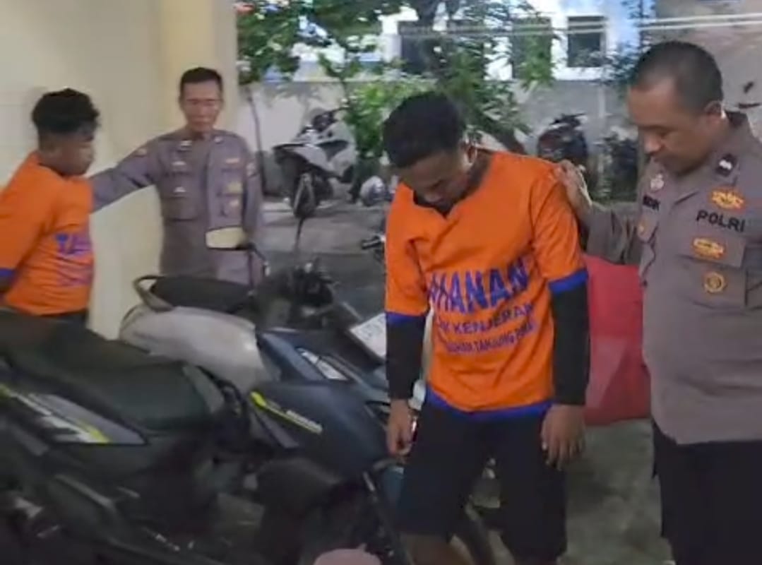 Polsek Kenjeran Amankan Dua Pencuri HP Modus Tagih Utang di Kos Kalilom”