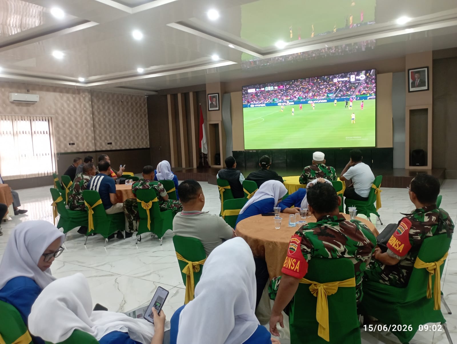 Nobar Sepakbola Gembira, Kodim 0201/Medan Pererat Persatuan dan Silaturahmi Bersama Masyarakat