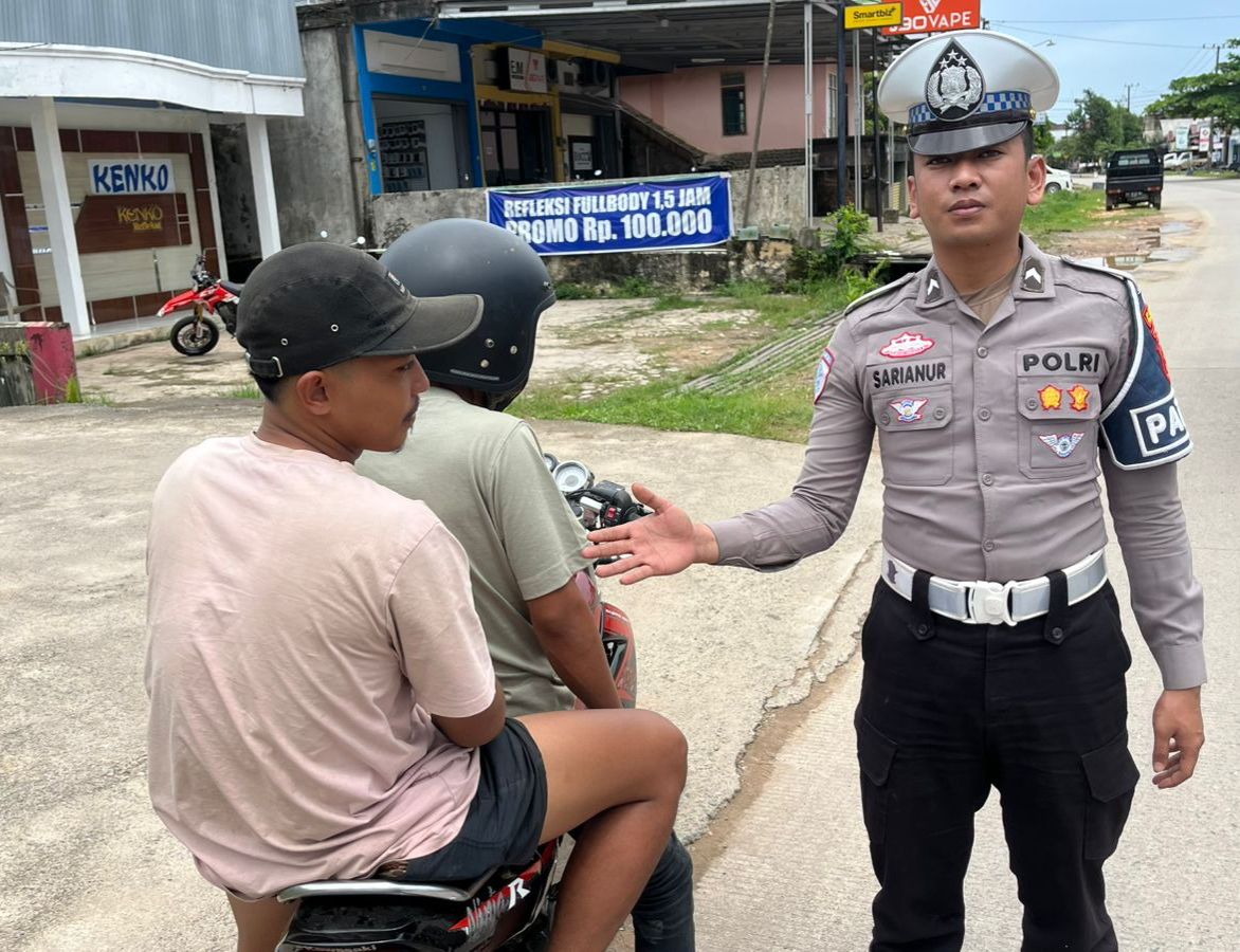 Intensifkan Patroli Di Sejumlah Ruas Jalan, Satlantas Polres Kutim Pastikan Arus Lalu Lintas Tetap Lancar Dan Aman