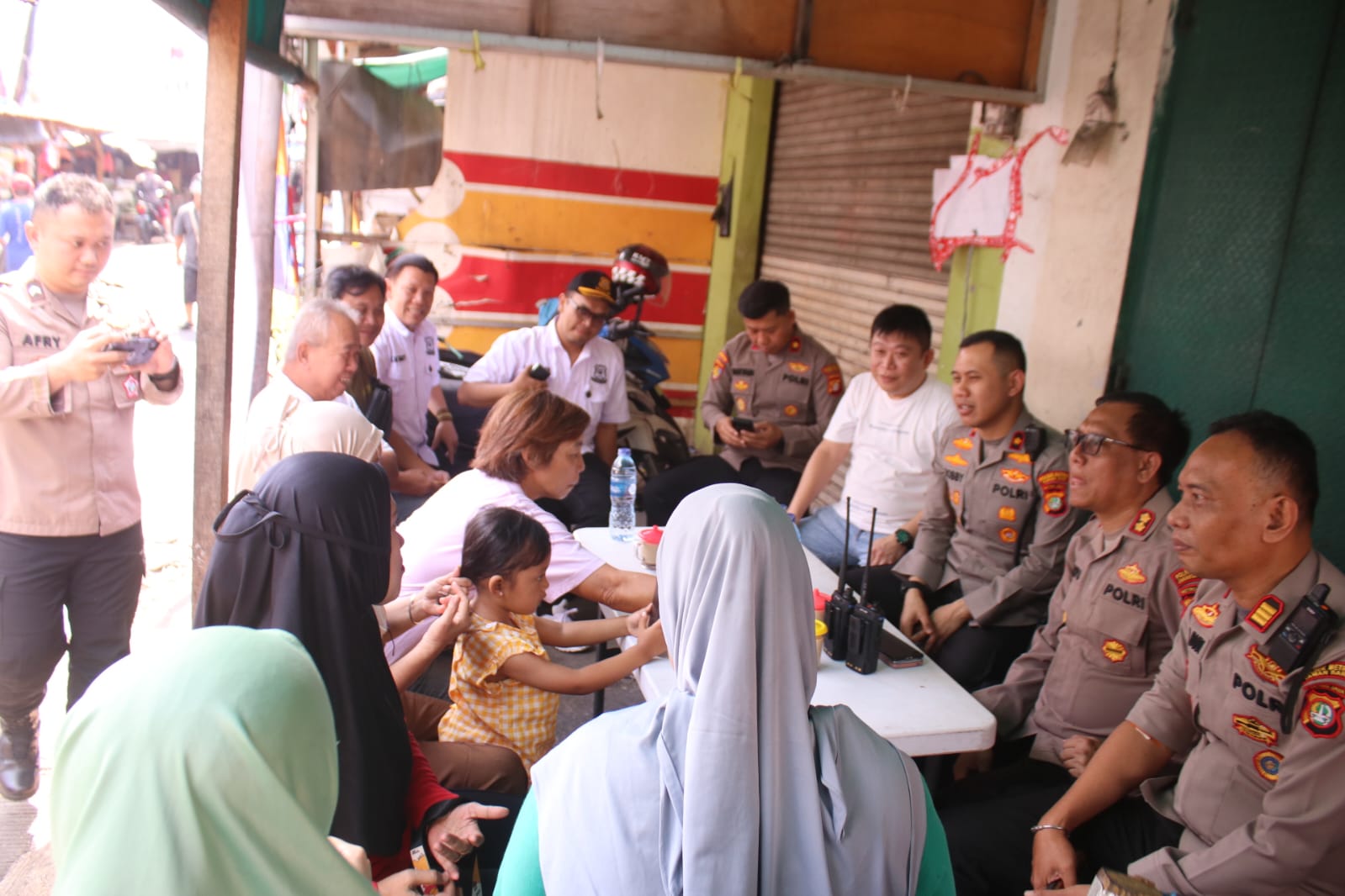 Jaga Jakarta+ Jayakarta On The Spot Hadir di Glodok, Polisi dan Warga Perkuat Sinergi Jaga Kamtibmas